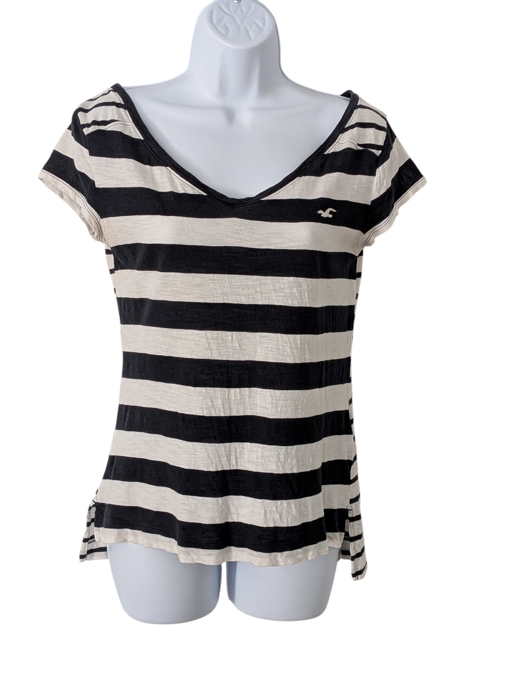 Hollister Dark Navy & White Short Sleeve Striped V-Neck Tee